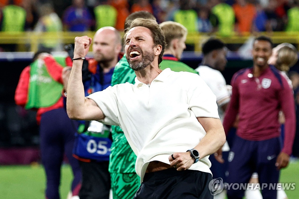 英超积分榜：利物浦领先优势缩小至7分 蓝军枪手二三位